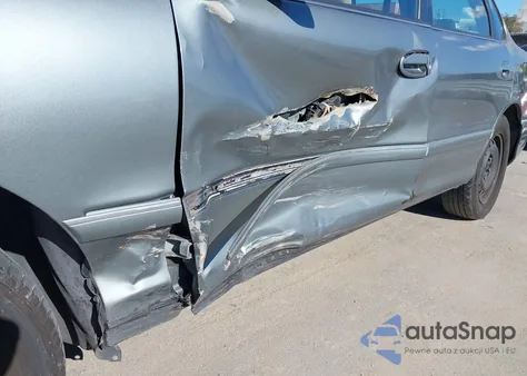 1998 Toyota Avalon Xl из США, поврежденный, VIN 4T1BF18B7WU224124